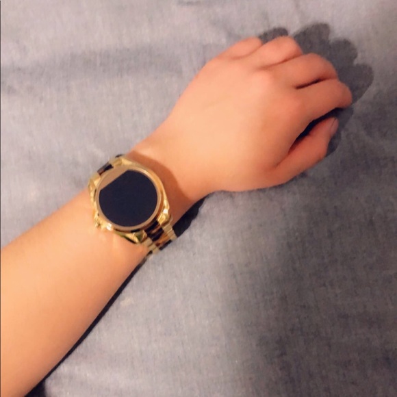 Michael Kors Access Smart Watch main image 4